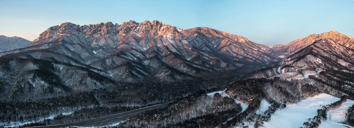 노을에 물든 울산바위